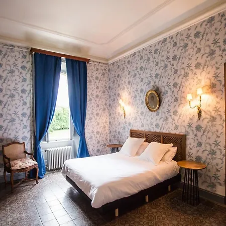 Chateau De Bournet Bed & Breakfast 3*