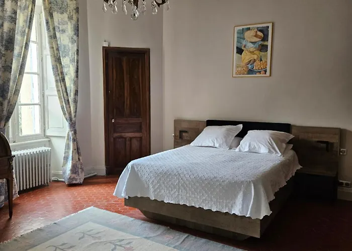 Bed & Breakfast Chateau De Bournet 4*