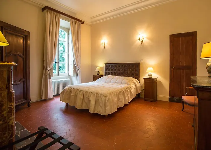 Chateau De Bournet 4* Grospierres